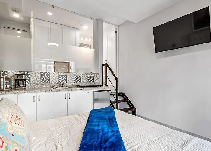 Morgan Residences 603 At Boutique With Pool, Gym & Ferienhaus